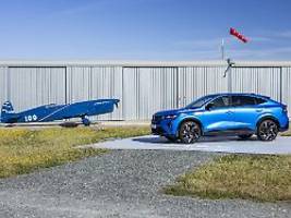 Starker Windstoß in Tiefblau: Den Renault Rafale gibts als Auto und Flugzeug